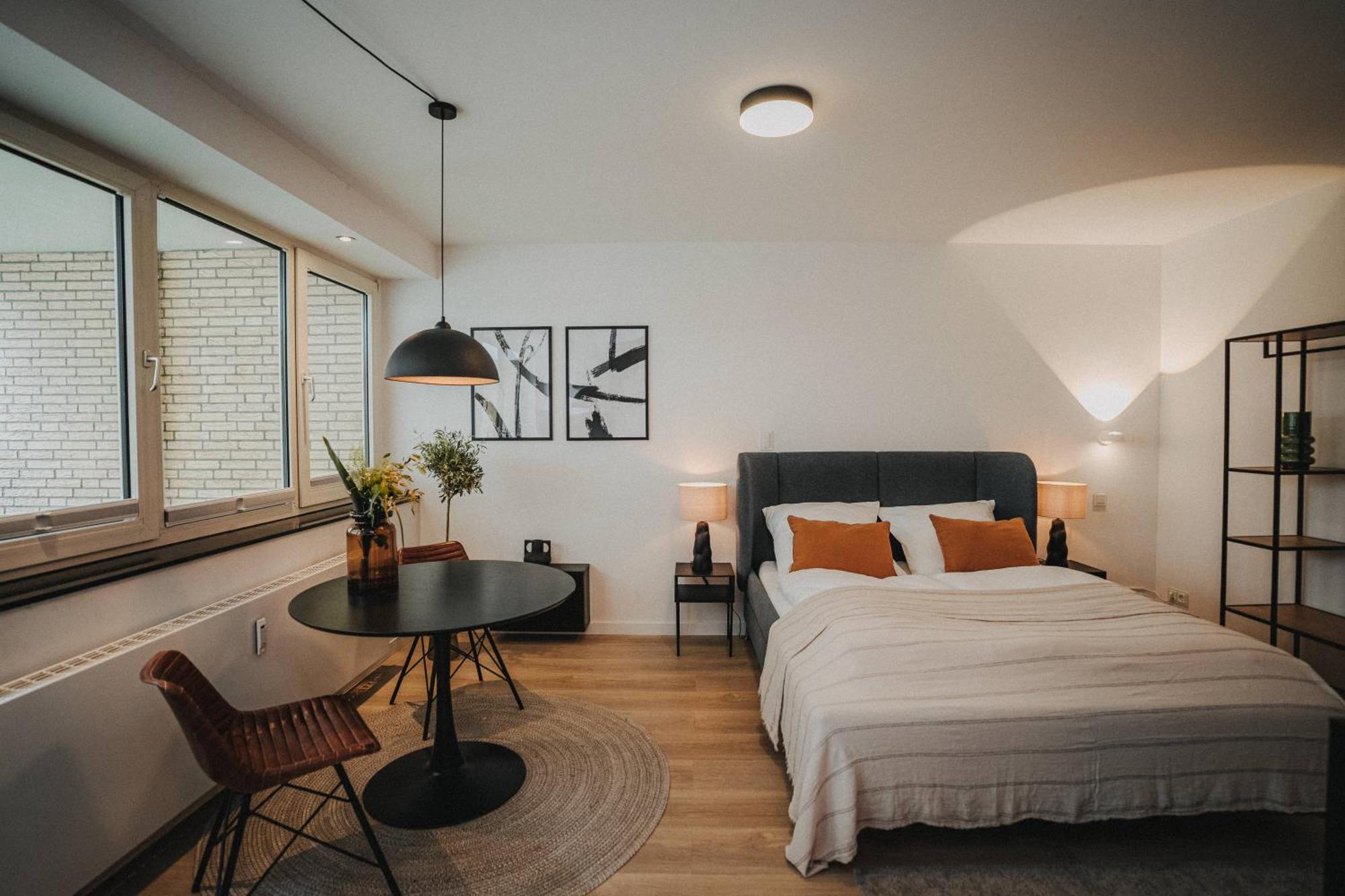 Downtown Apartment Mit Luxusbad Am Hafen Nur 5 Minuten Zu Fuss In Die Innenstadt Und Zum Bahnhof! Oldenburg Exteriör bild