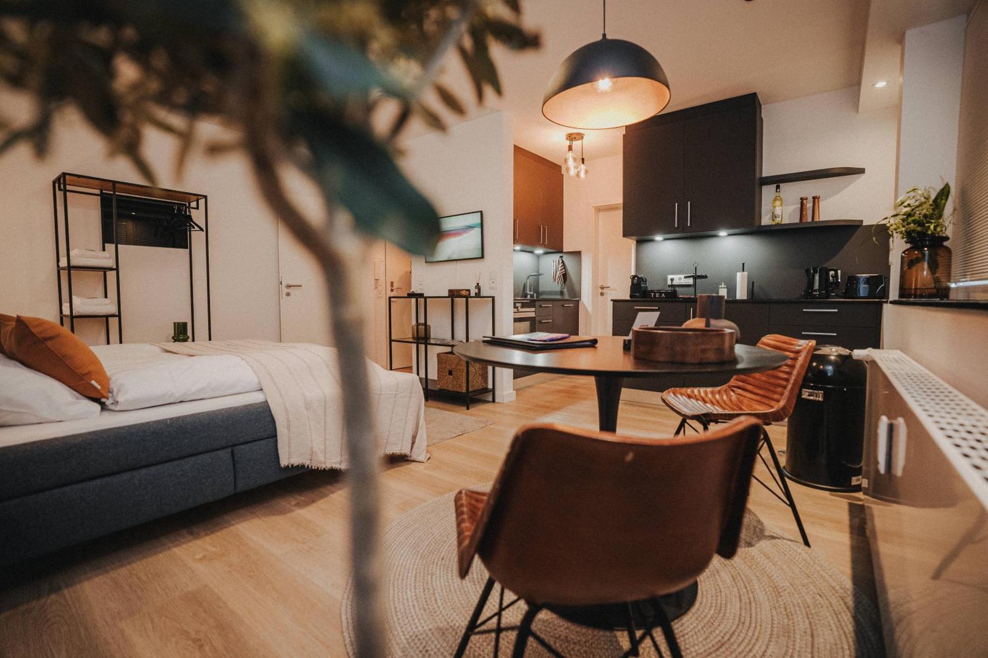 Downtown Apartment Mit Luxusbad Am Hafen Nur 5 Minuten Zu Fuss In Die Innenstadt Und Zum Bahnhof! Oldenburg Exteriör bild
